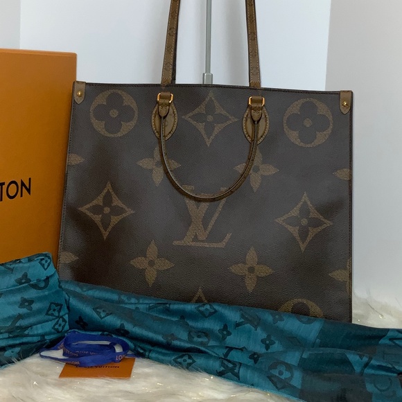 NWT Louis Vuitton ONTHEGO GM Tote Shoulder Bag Giant Monogram Brown + Extras ! - Picture 3 of 15